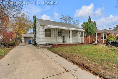 6044 N Vernon Street, Home with 2 bedrooms, 1 bathrooms and null parking in Dearborn Heights MI | Image 3