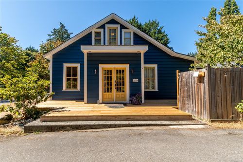 5034 Rocky Point Rd, House with 7 bedrooms, 4 bathrooms and 8 parking in Victoria BC | Card Image