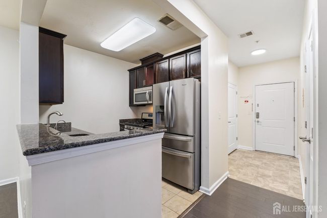 434 Micali Way, Townhouse with 2 bedrooms, 2 bathrooms and null parking in South Plainfield NJ | Image 7
