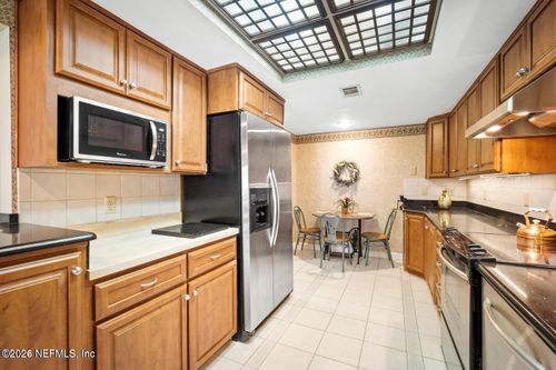 12-10137 Leisure Ln S, JACKSONVILLE, FL, 32256-7192 | Card Image
