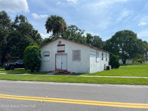 929 S Deleon Ave, TITUSVILLE, FL, 32780-4117 | Card Image