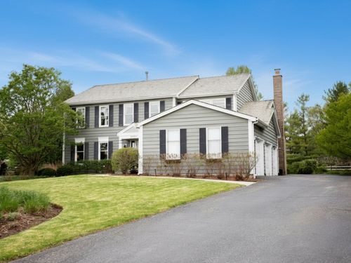 17945 W Pond Ridge Cir, Gurnee, IL, 60031-1670 | Card Image