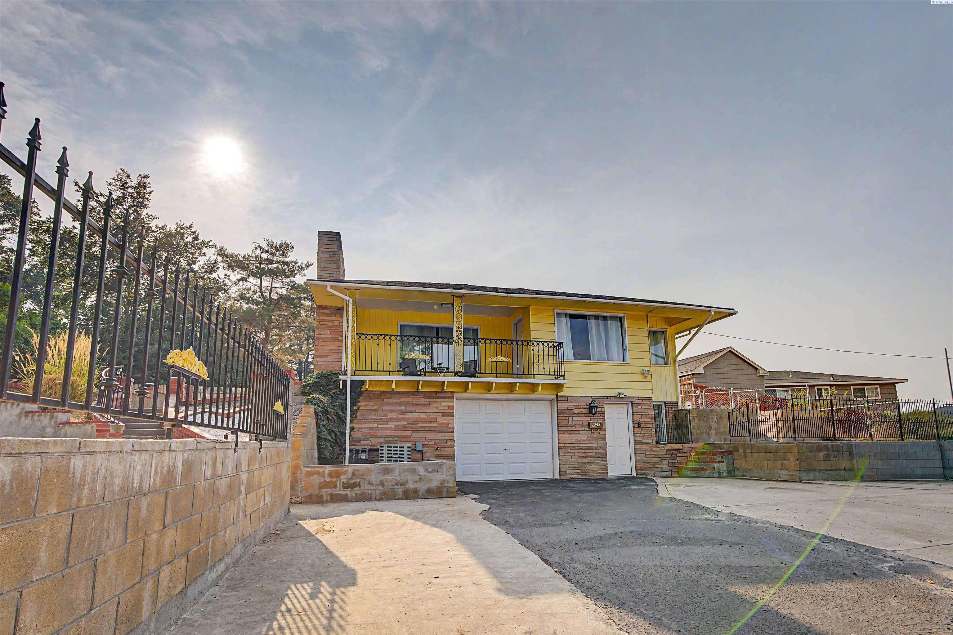 Residential in Sunnyside 2