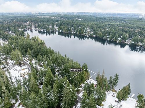 1961 E Trails End Dr, Belfair, WA, 98528-8568 | Card Image