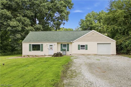 1057 Center Rd, New Franklin, OH, 44216-9748 | Card Image