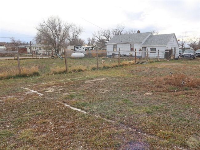 1102 2 Nd St E, House other with 2 bedrooms, 1 bathrooms and null parking in Roundup MT | Image 12