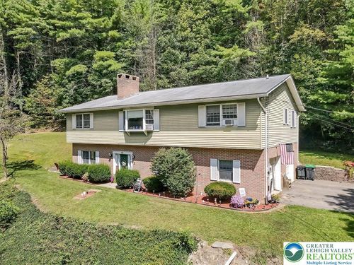 141 Church Hill Rd, Lehighton, PA, 18235-9751 | Card Image