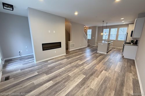 584 Anne Ave, Brighton, MI, 48116-3504 | Card Image