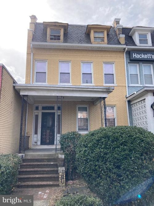 812 Upshur St Nw, WASHINGTON, DC, 20011-5837 | Card Image