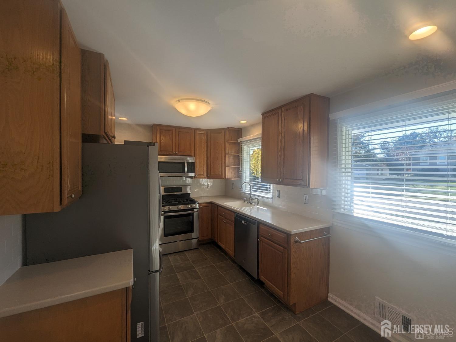 Residential Lease in Jamesburg 4