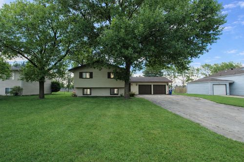 3115 Covent Garden St S, Moorhead, MN, 56560-5320 | Card Image