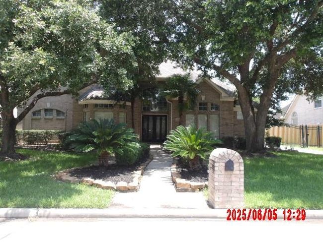 18410 Bull Pine Dr, House other with 4 bedrooms, 4 bathrooms and 3 parking in Spring TX | Image 6