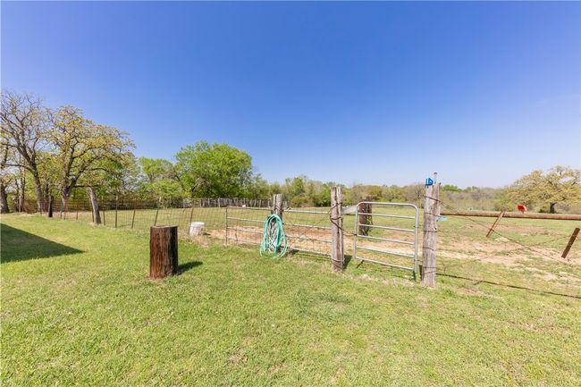 5732 Rose Hill Rd, House other with 2 bedrooms, 2 bathrooms and null parking in Calvert TX | Image 20