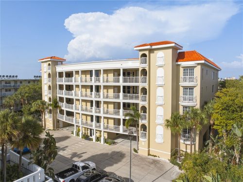 203-3805 Gulf Blvd, ST PETE BEACH, FL, 33706-3952 | Card Image