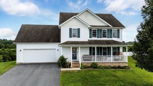 124 Wexford St, STAUNTON, VA, 24401-4094 | Card Image