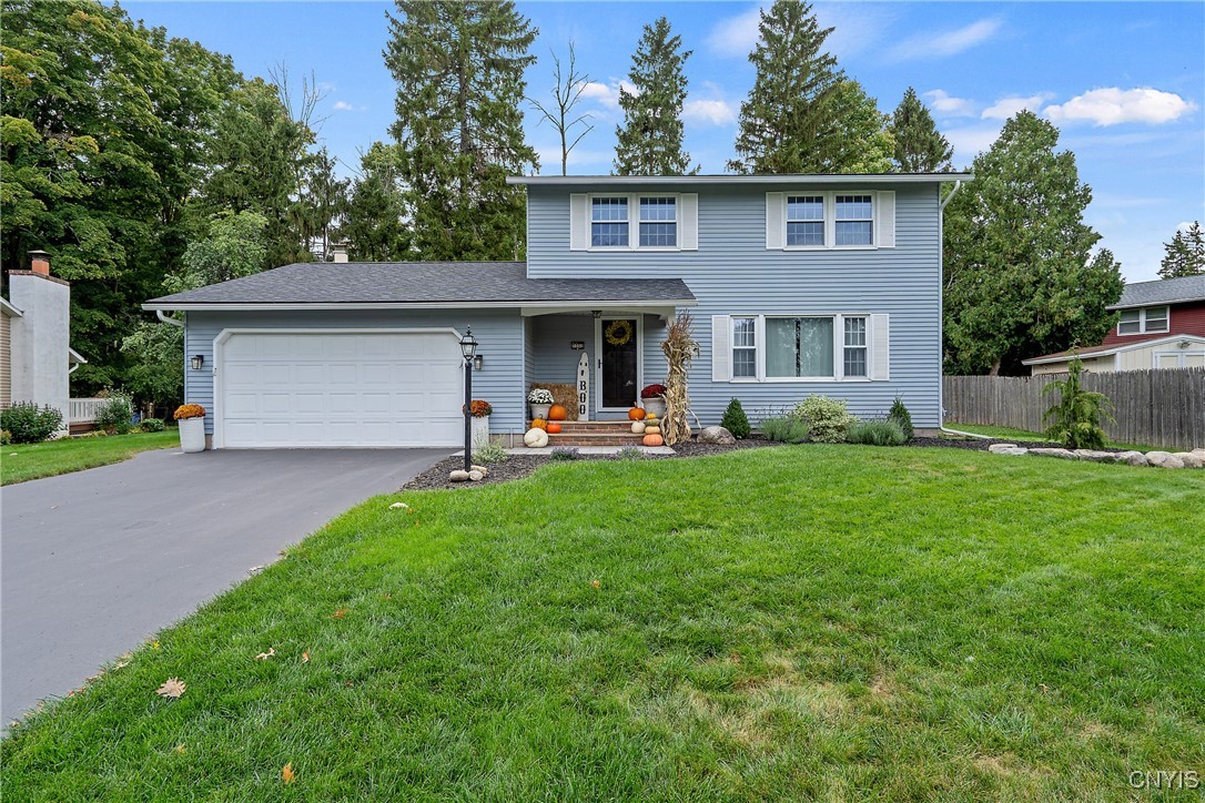 Barnyard Cir, Liverpool, NY 13088