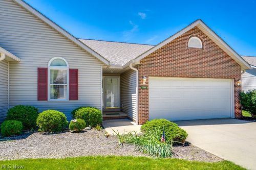 1488 Waters Edge Dr, Akron, OH, 44313-8819 | Card Image