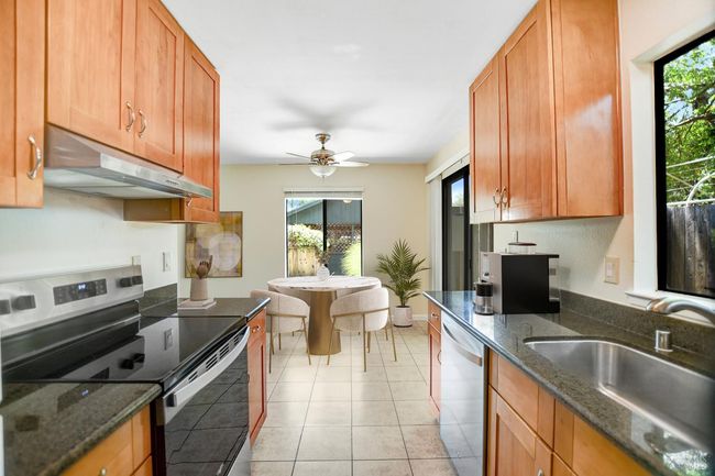 APT-1 - 569 Curtin Ln, Condo with 2 bedrooms, 1 bathrooms and 1 parking in Sonoma CA | Image 5