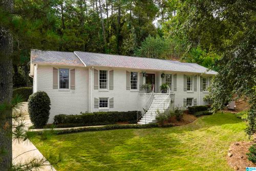 2317 Garland Dr, Vestavia Hills, AL, 35216-3001 | Card Image