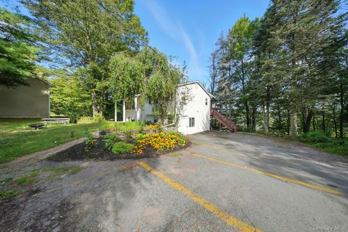 10 Varnell Rd, Monticello, NY, 12701-1624 | Card Image