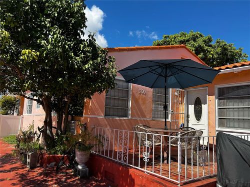 300 Nw 13th Ave, Miami, FL, 33125-4712 | Card Image