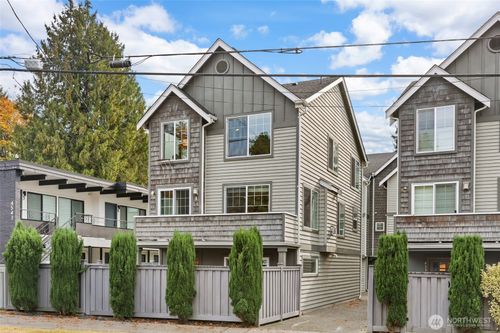 4535 Ne 55th St, Seattle, WA, 98105-2937 | Card Image