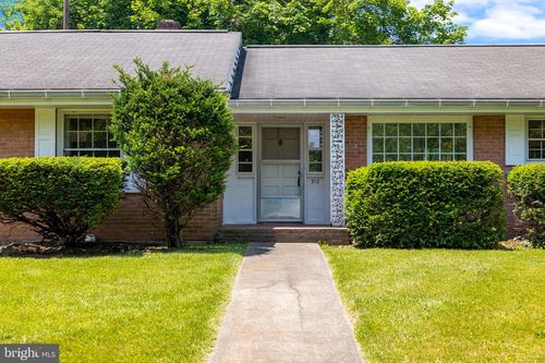 312 N Louisiana Ave, MARTINSBURG, WV, 25401-2034 | Card Image
