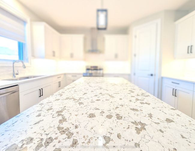 135 Aspen Cir, House other with 4 bedrooms, 3 bathrooms and 2 parking in Thorndale ON | Image 16