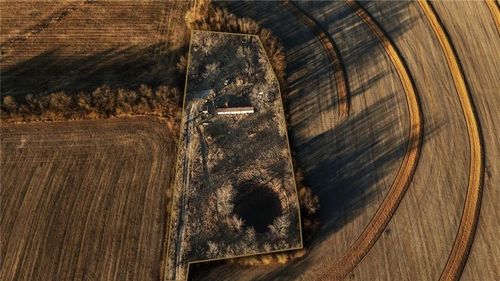 25500 E 700 Rd, Pleasanton, KS, 66075-8140 | Card Image