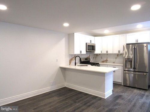 rear-apartment-708 Oak Lane, PHILADELPHIA, PA, 19126 | Card Image