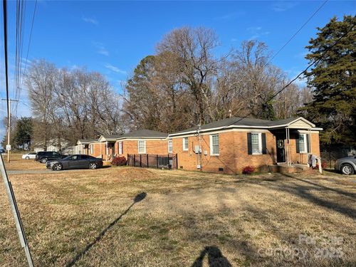 30-1902 Catherine Simmons Ave, Charlotte, NC, 28216-4676 | Card Image