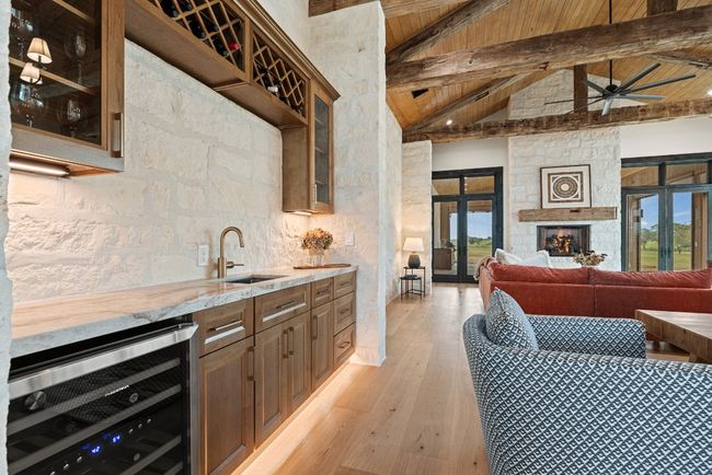 1318 Countryside Bnd, House other with 4 bedrooms, 5 bathrooms and 6 parking in Fredericksburg TX | Image 17