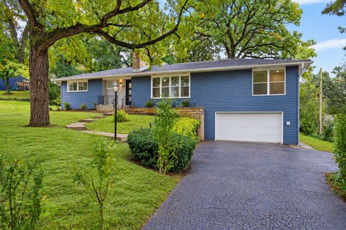 355 Hiawatha Dr, Lake In The Hills, IL, 60156-1425 | Card Image