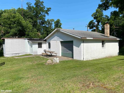 9784 Poplar St, Bay Port, MI, 48720-5134 | Card Image