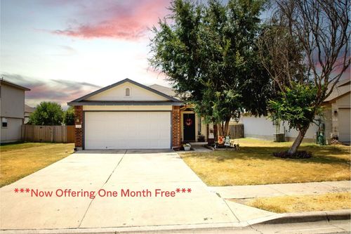 135 Holmstrom St, Hutto, TX, 78634-5286 | Card Image