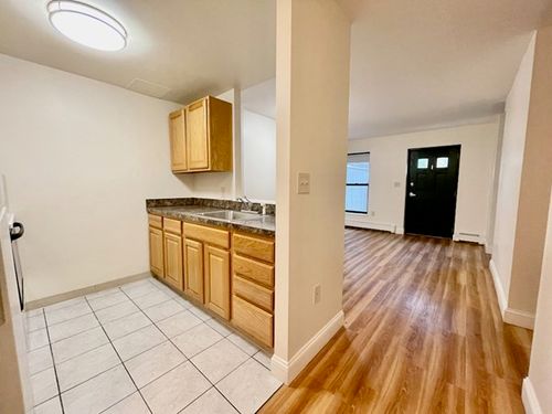 1-400 Massachusetts Ave, Boston, MA, 02115-4932 | Card Image