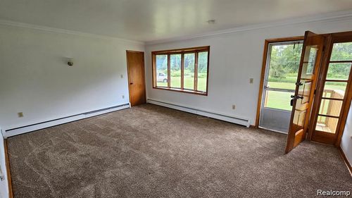 14066 N Lewis Rd, Clio, MI, 48420-8811 | Card Image