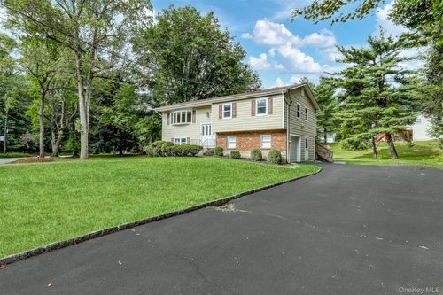 191 Long Clove Rd, New City, NY, 10956-6900 | Card Image