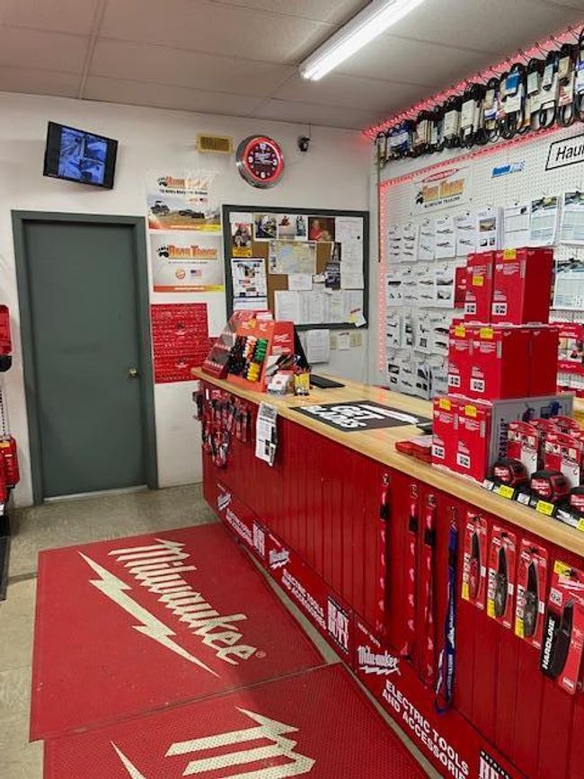 Front counter | Image 7