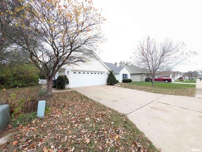 1931 Dane Kelsey Drive, House other with 4 bedrooms, 3 bathrooms and null parking in Pekin IL | Image 3