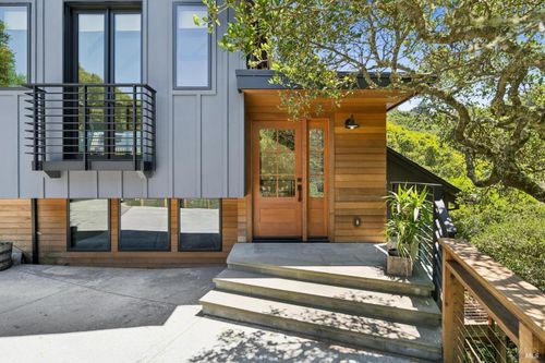 842 Autumn Ln, Mill Valley, CA, 94941-3901 | Card Image
