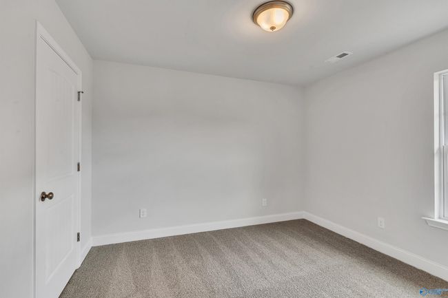 6105 Eagle Point Cir Se, House other with 3 bedrooms, 2 bathrooms and null parking in Owens Cross Roads AL | Image 23