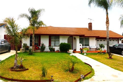 661 S Yucca Ave, Rialto, CA, 92376 | Card Image