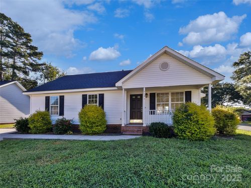 1131 Summit Hills Dr, Charlotte, NC, 28214-0400 | Card Image
