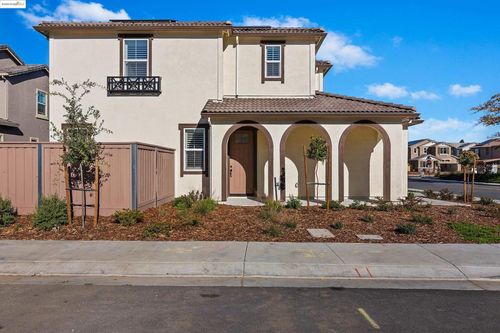 3012 Vasquez Ct, Vacaville, CA, 95688-2577 | Card Image