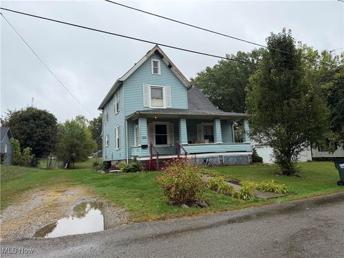 156 24th St Se, Massillon, OH, 44646-7048 | Card Image