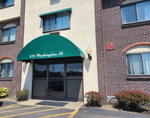 apt-111-576 Washington St, Weymouth, MA, 02188-3424 | Card Image