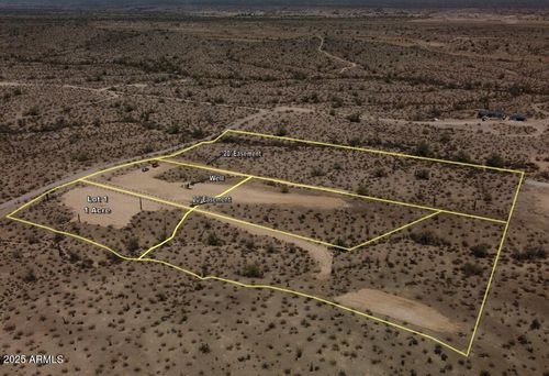 --1 W Highland Ave, Tonopah, AZ, 85354 | Card Image