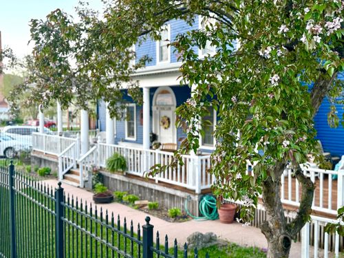 425 Prospect St, Peterson, MN, 55962-9502 | Card Image