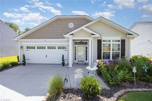 3940 Muddy Creek Dr, Winston-Salem, NC, 27107-6481 | Card Image